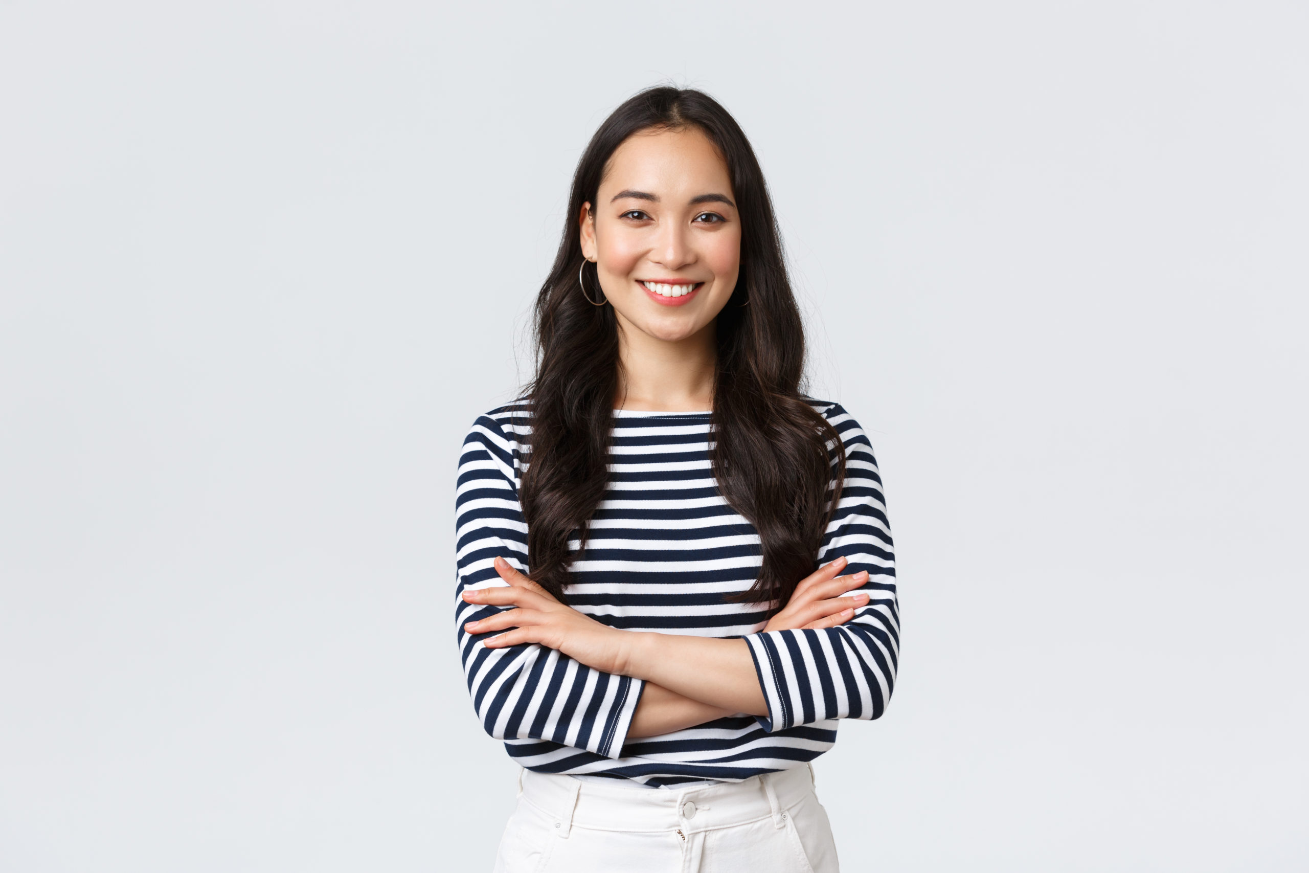 Jeune femme souriante