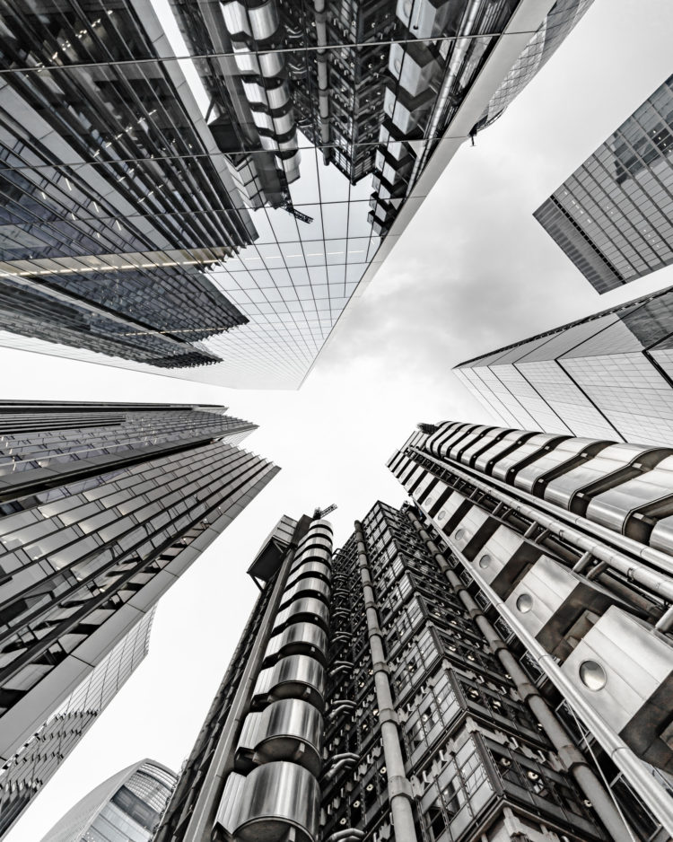 Image de buildings vus en contre plongée